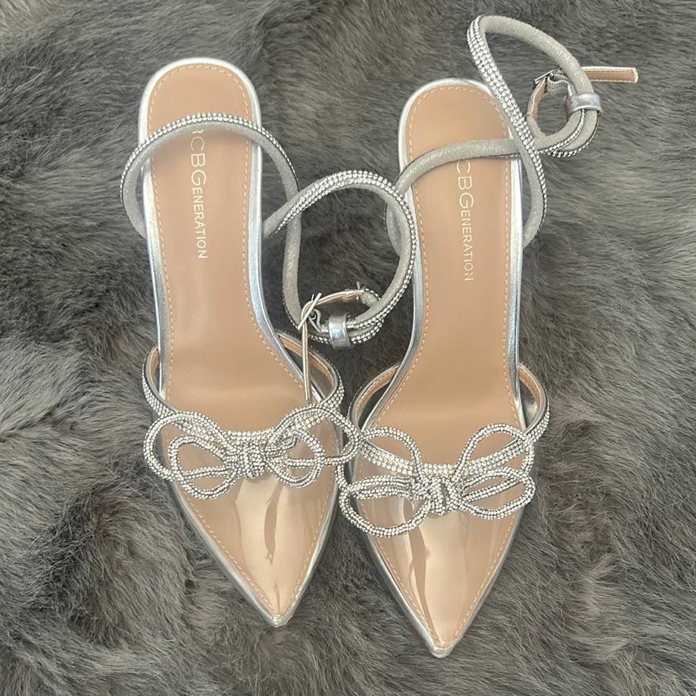Bcbgeneration Silver Clear Closed Toe Bow Heels - image 3